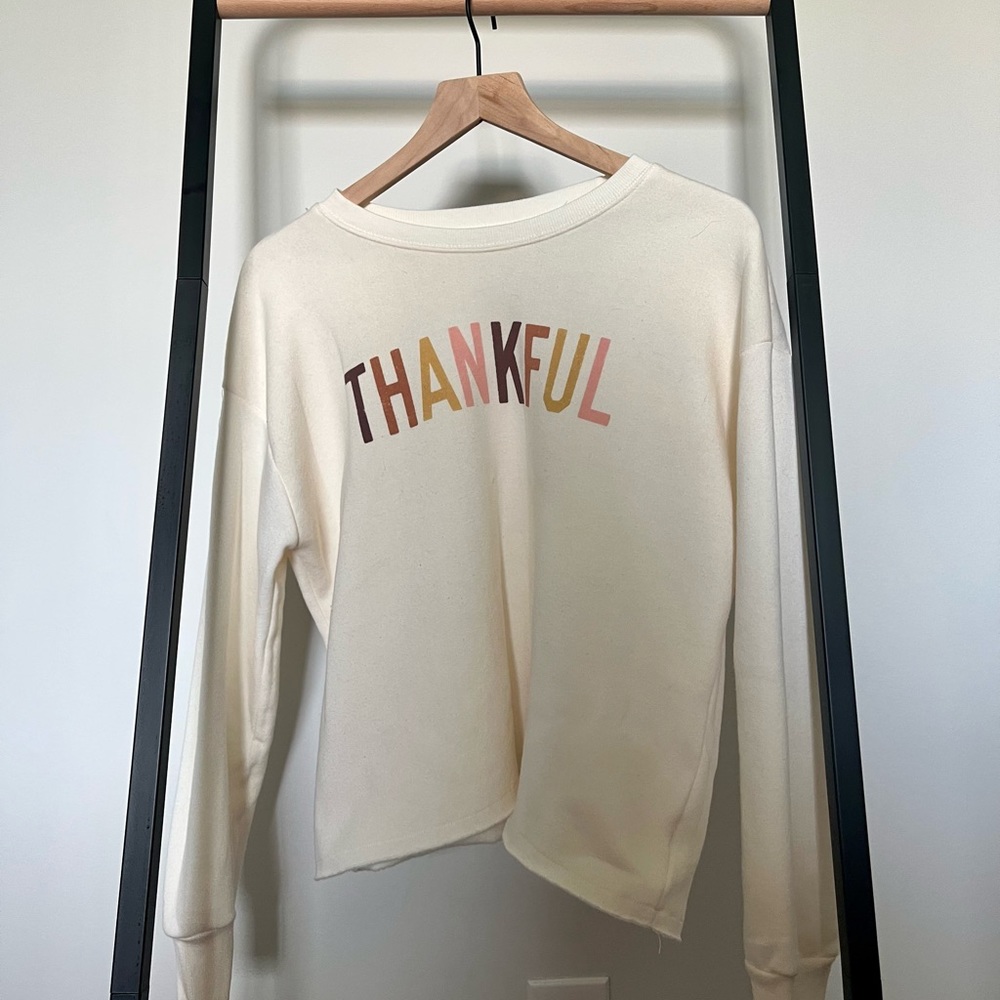THANKFUL Graphic Sweatshirt